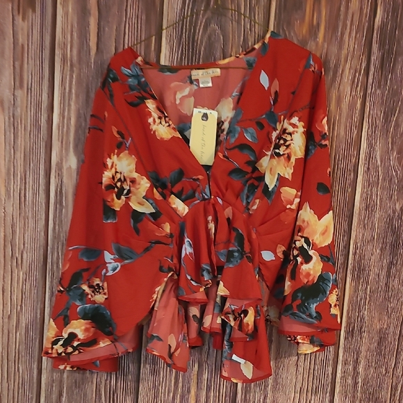 Floral Red Women's Top - Picture 1 of 3